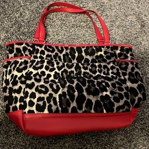 Never used I have kids and have to use backpacks!